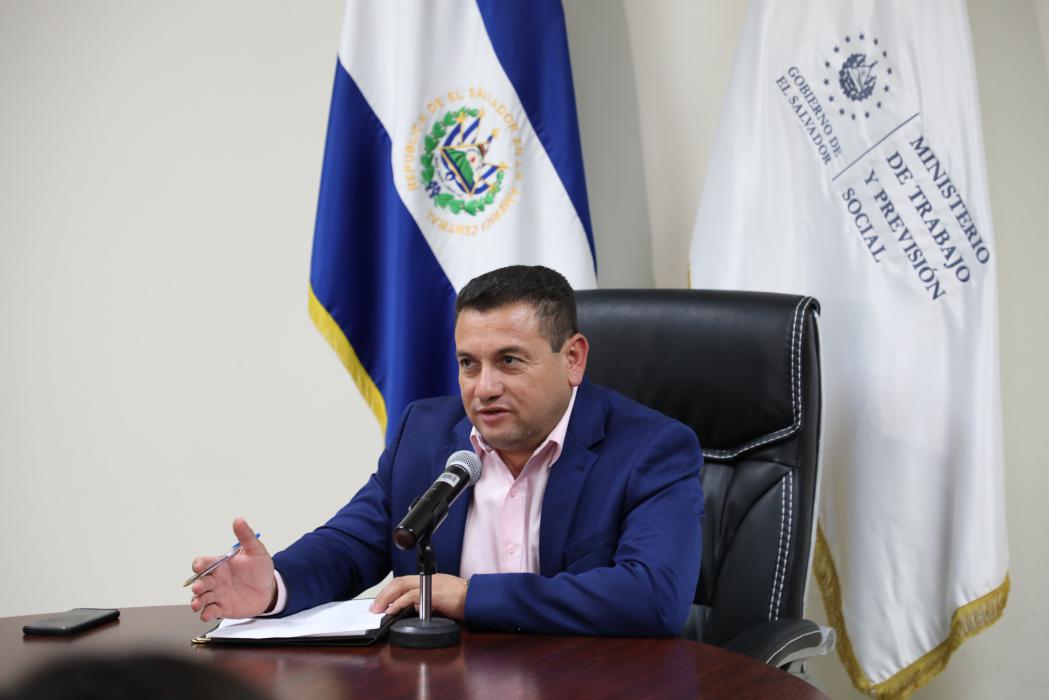 gobierno-a-punto-de-firmar-acuerdo-para-que-salvadorenos-puedan-trabajan-en-eeuu-temporalmente
